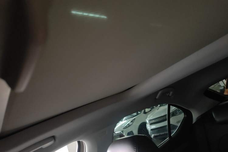 Used Skoda Superb 2018 TSI280 DSG Standard Edition China V Emission Standard Headliner