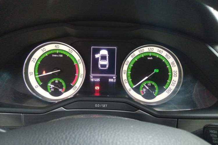 Used Skoda Superb 2018 TSI330 DSG Comfort Edition China V Standard Instrument Cluster