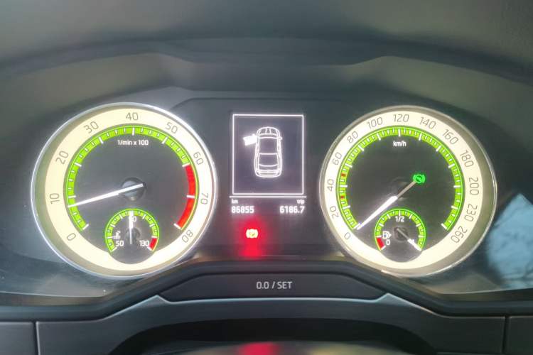 Used Skoda Superb 2018 TSI280 DSG Luxury Edition China V Standard Instrument Cluster