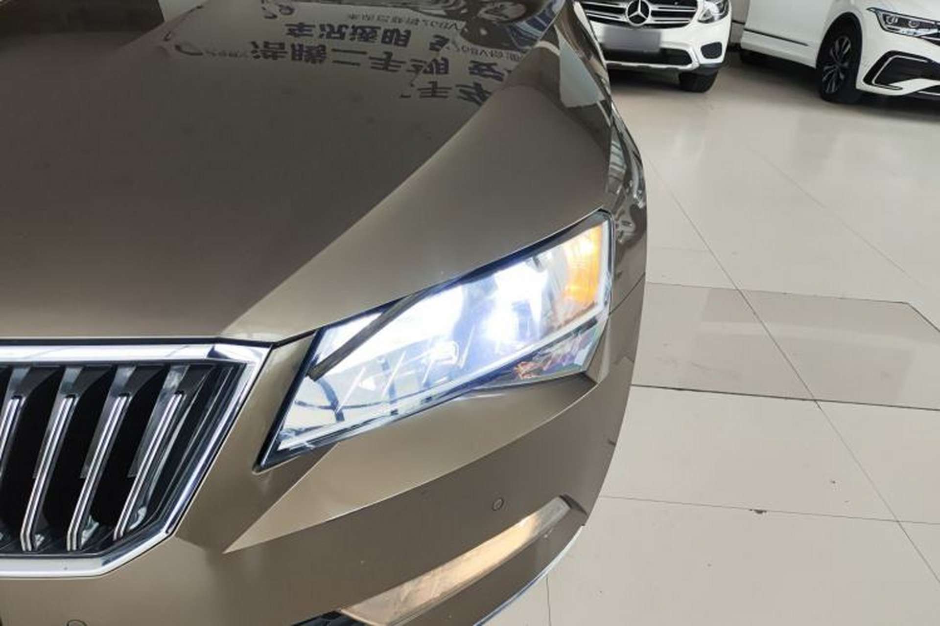 Used Skoda Superb 2018 TSI330 DSG Comfort Edition China VI Standard Left Front Headlight