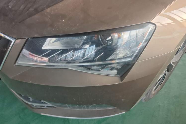 Used Skoda Superb 2018 TSI330 DSG Comfort Edition China V Standard Left Front Headlight