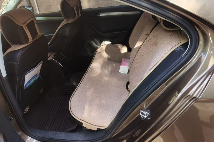 Used Skoda Superb 2018 TSI280 DSG Comfort Edition China V Standard Left Rear Seat