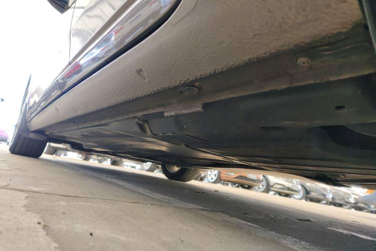 Used Skoda Superb 2018 TSI330 DSG Comfort Edition China VI Standard Left Side Sill
