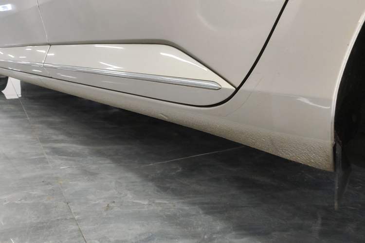 Used Skoda Superb 2018 TSI330 DSG Comfort Edition China V Standard Left Side Sill