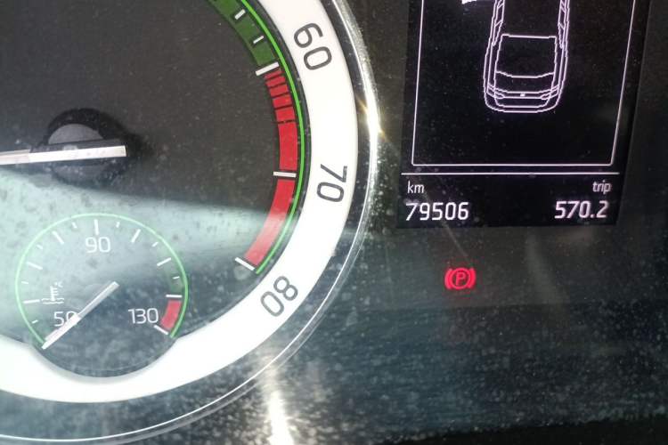 Used Skoda Superb 2018 TSI330 DSG Comfort Edition China V Standard Odometer Close Up