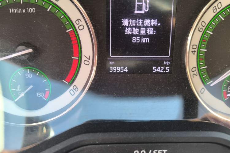 Used Skoda Superb 2018 TSI280 DSG Comfort Edition China V Standard Odometer Close Up