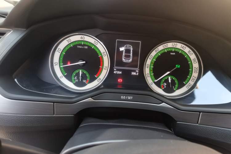 Used Skoda Superb 2018 TSI280 DSG Comfort Edition China V Standard Odometer Close Up