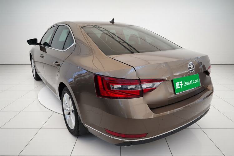 Used Skoda Superb 2018 TSI330 DSG Comfort Edition China VI Standard Rear Left 45 Deg