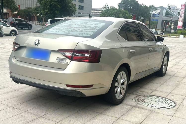 Used Skoda Superb 2018 TSI280 DSG Comfort Edition China V Standard Rear Right 45 Deg