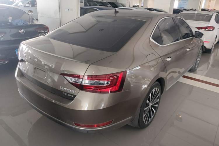 Used Skoda Superb 2018 TSI280 DSG Comfort Edition China V Standard Rear Right 45 Deg