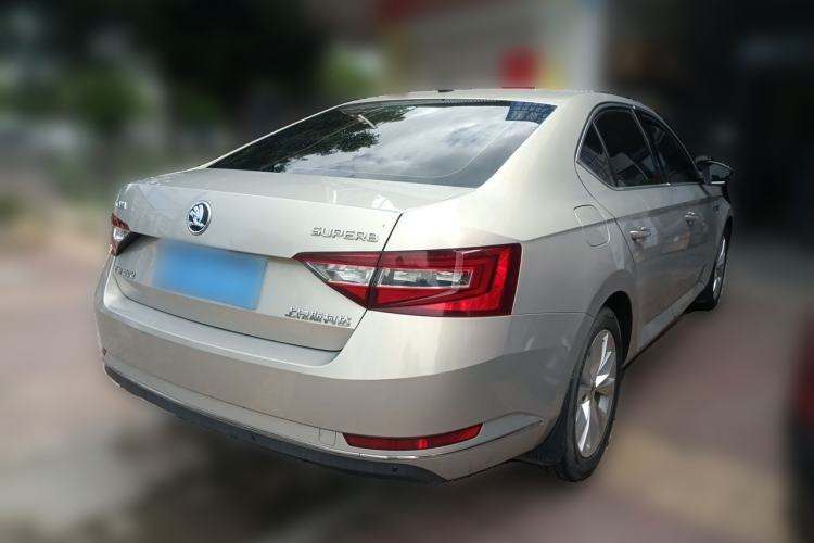 Used Skoda Superb 2018 TSI330 DSG Comfort Edition China V Standard Rear Right 45 Deg