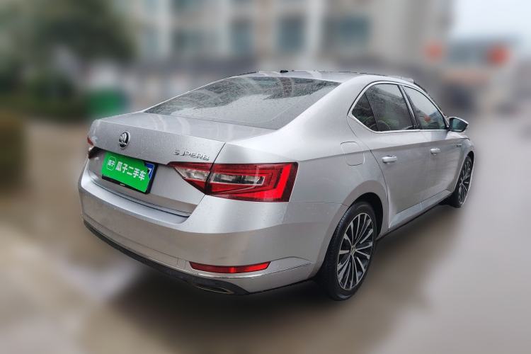 Used Skoda Superb 2018 TSI330 DSG Luxury Edition China V Standard Rear Right 45 Deg