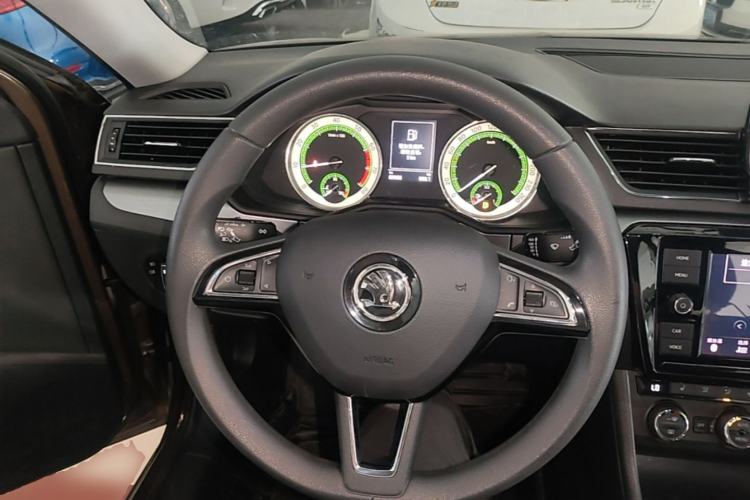 Used Skoda Superb 2018 TSI280 DSG Comfort Edition China V Standard Steering Wheel