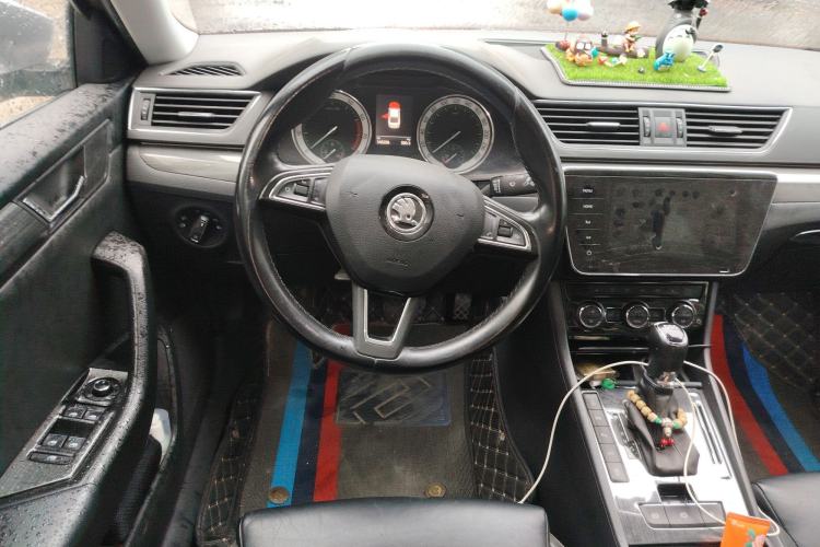 Used Skoda Superb 2018 TSI330 DSG Luxury Edition China V Standard Steering Wheel
