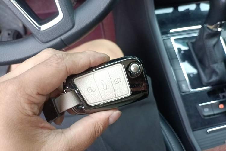 Used Skoda Superb 2018 TSI330 DSG Comfort Edition China V Standard Vehicle Key