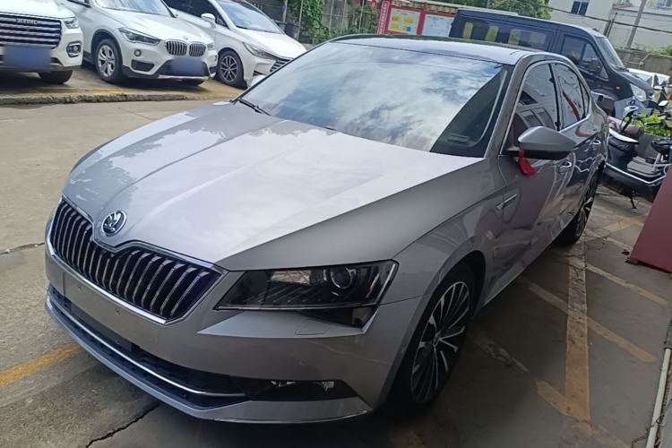Used Skoda Superb 2018 TSI330 DSG Luxury Edition China V Standard Guazi used car, China used car export, Used car for sale, Used cars, Cheapest cars for sale
