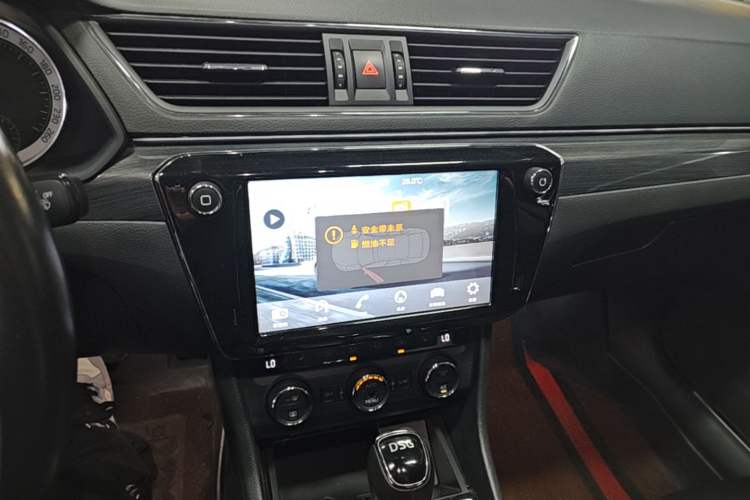 Used Skoda Superb 2018 TSI330 DSG Luxury Edition China V Standard Audio And AC Panel