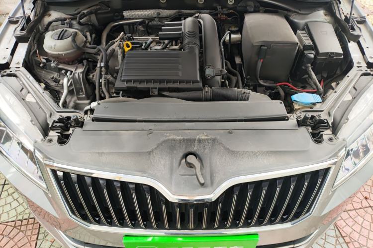 Used Skoda Superb 2018 TSI280 DSG Comfort Edition China V Standard Engine Bay