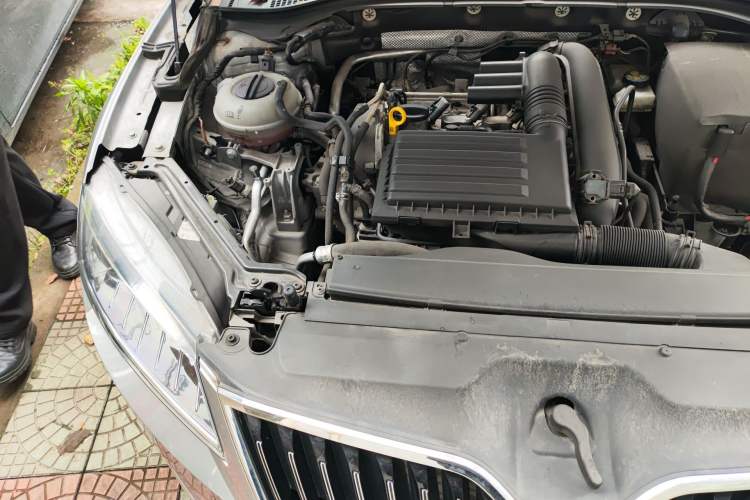 Used Skoda Superb 2018 TSI280 DSG Comfort Edition China V Standard Engine Bay Right