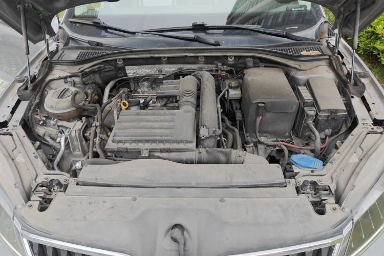 Used Skoda Superb 2018 TSI280 DSG Comfort Edition China V Standard Engine Bay