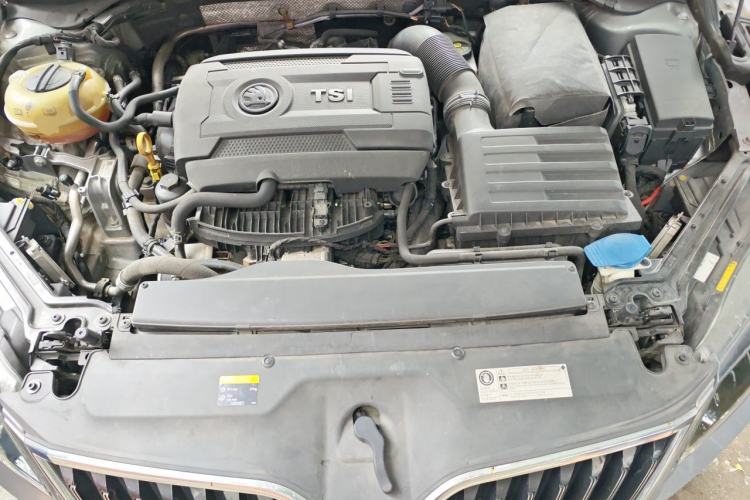 Used Skoda Superb 2018 TSI330 DSG Luxury Edition China V Standard Engine Bay
