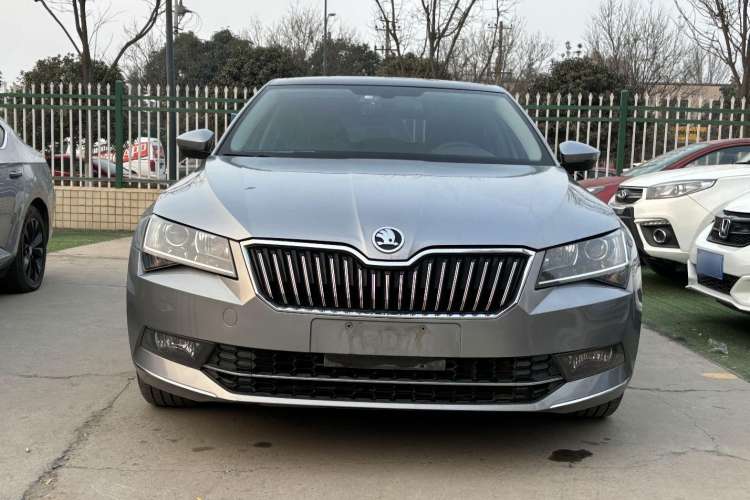Used Skoda Superb 2018 TSI330 DSG Comfort Edition China V Standard Exterior 1