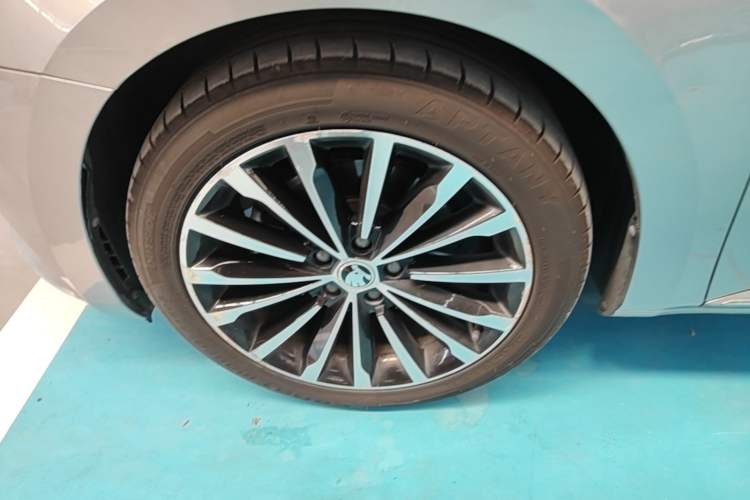 Used Skoda Superb 2018 TSI330 DSG Comfort Edition China VI Standard Exterior 2