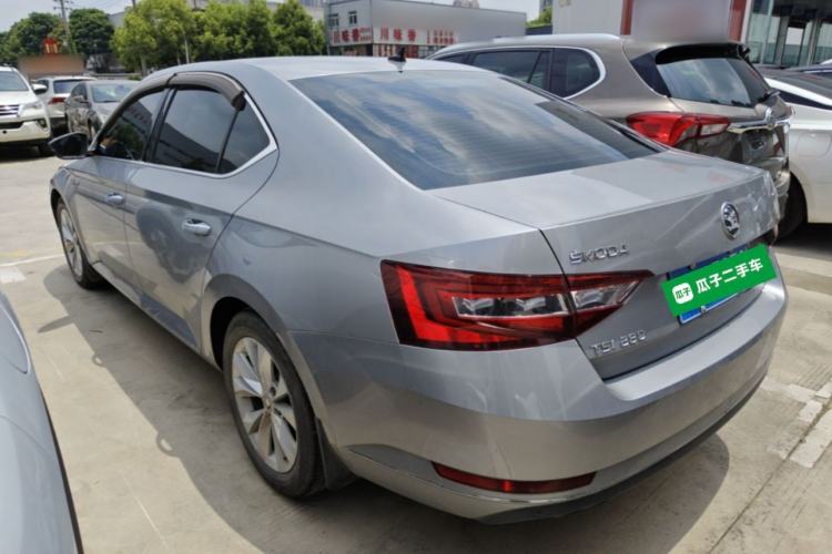 Used Skoda Superb 2018 TSI280 DSG Comfort Edition China V Standard Exterior 2