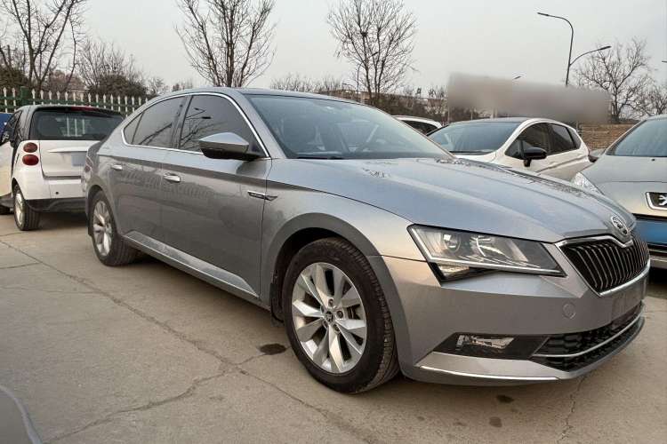 Used Skoda Superb 2018 TSI330 DSG Comfort Edition China V Standard Exterior 2