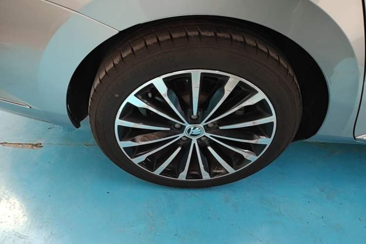 Used Skoda Superb 2018 TSI330 DSG Comfort Edition China VI Standard Exterior 3