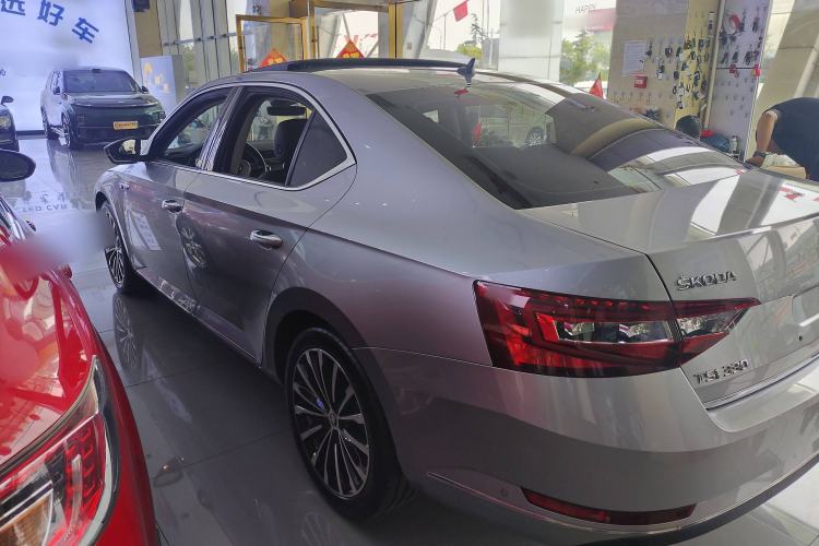 Used Skoda Superb 2018 TSI330 DSG Luxury Edition China V Standard Exterior 3