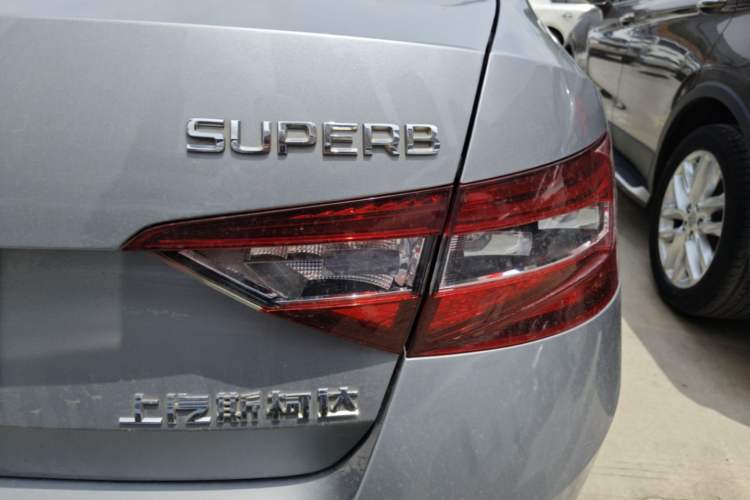 Used Skoda Superb 2018 TSI280 DSG Comfort Edition China V Standard Exterior 3