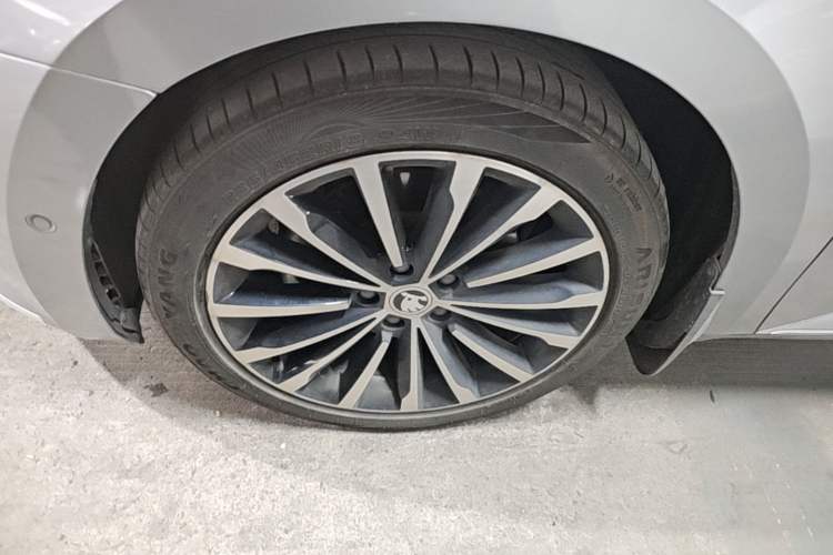 Used Skoda Superb 2018 TSI330 DSG Luxury Edition China V Standard Exterior 4
