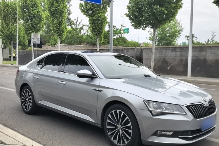 Used Skoda Superb 2018 TSI330 DSG Comfort Edition China VI Standard Exterior 5