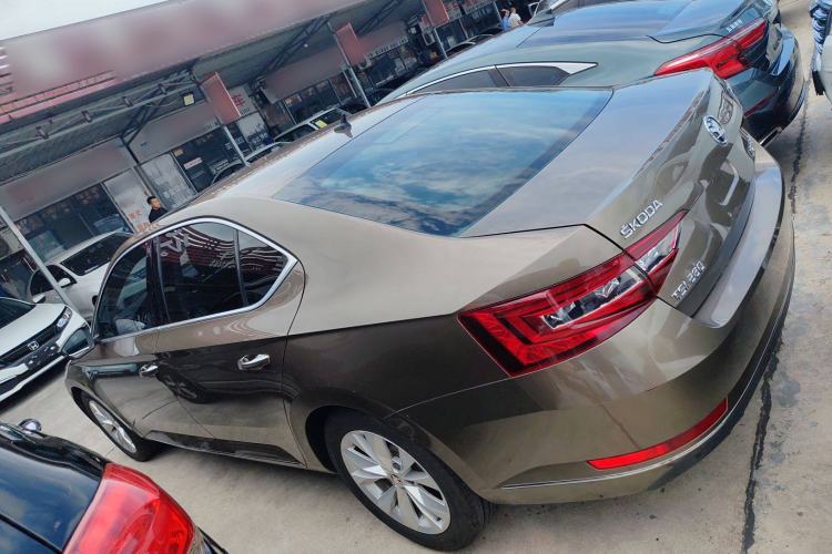 Used Skoda Superb 2018 TSI280 DSG Comfort Edition China V Standard Exterior 5