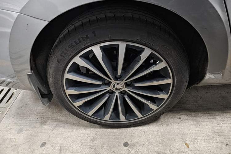 Used Skoda Superb 2018 TSI330 DSG Luxury Edition China V Standard Exterior 5