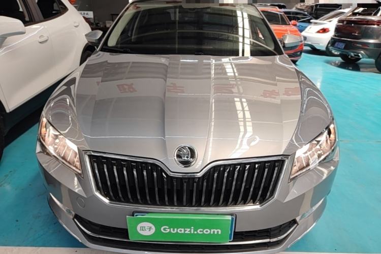 Used Skoda Superb 2018 TSI330 DSG Comfort Edition China VI Standard Front