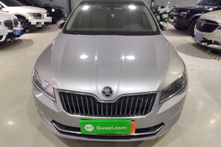 Used Skoda Superb 2018 TSI330 DSG Comfort Edition China VI Standard Front