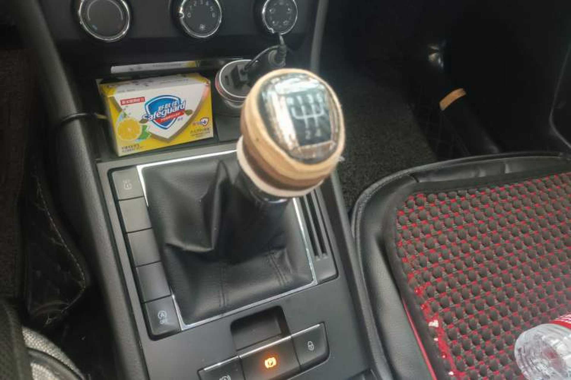 Used Skoda Superb 2018 TSI280 Manual Standard Edition China V Standards Gear Lever