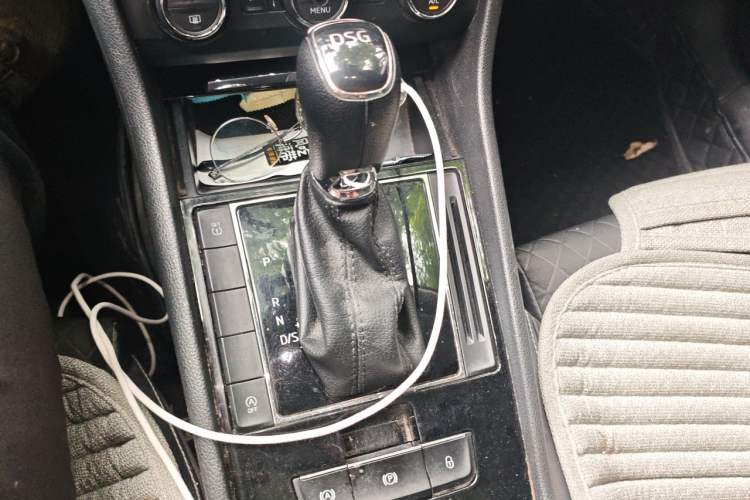 Used Skoda Superb 2018 TSI280 DSG Comfort Edition China V Standard Gear Lever