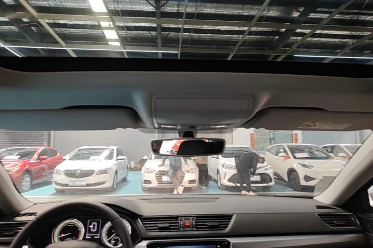 Used Skoda Superb 2018 TSI330 DSG Comfort Edition China VI Standard Headliner