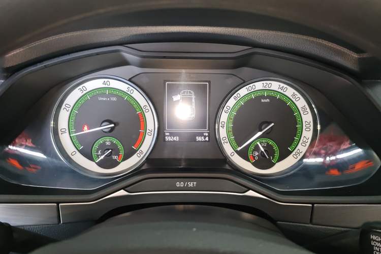 Used Skoda Superb 2018 TSI330 DSG Comfort Edition China V Standard Instrument Cluster