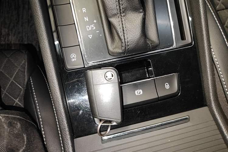 Used Skoda Superb 2018 TSI330 DSG Comfort Edition China VI Standard Interior 1