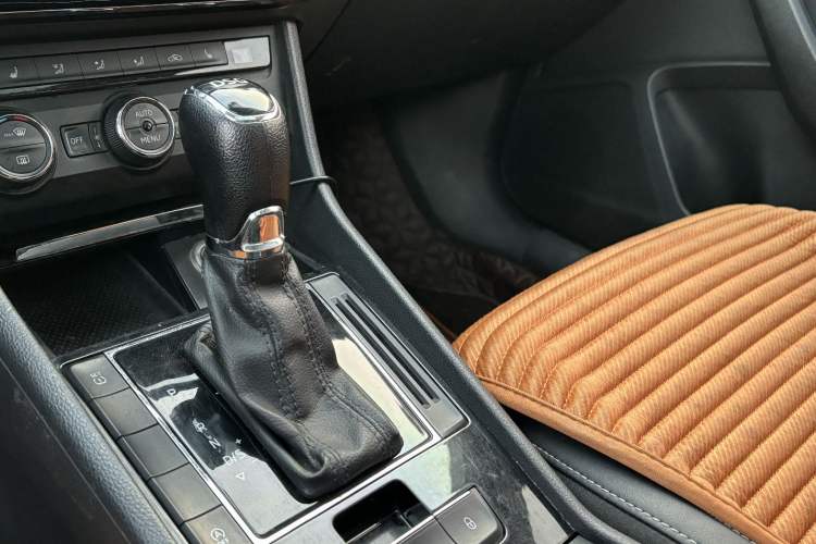 Used Skoda Superb 2018 TSI330 DSG Comfort Edition China V Standard Interior 6