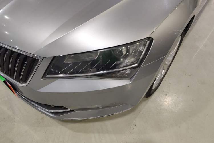 Used Skoda Superb 2018 TSI330 DSG Comfort Edition China VI Standard Left Front Headlight