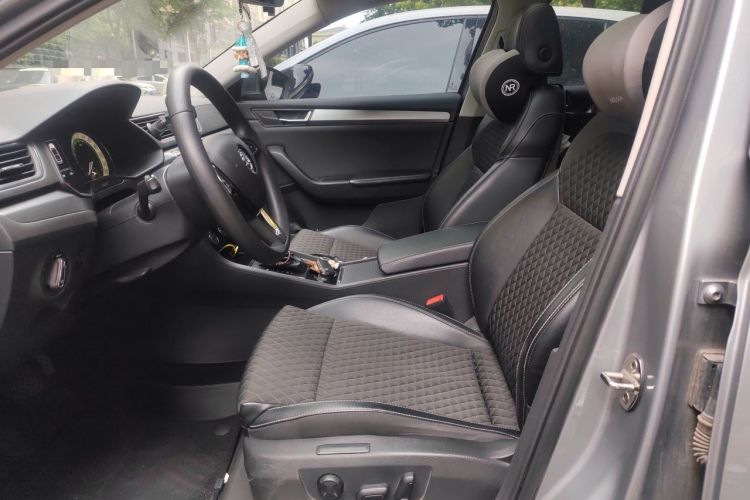 Used Skoda Superb 2018 TSI330 DSG Comfort Edition China V Standard Left Front Seat