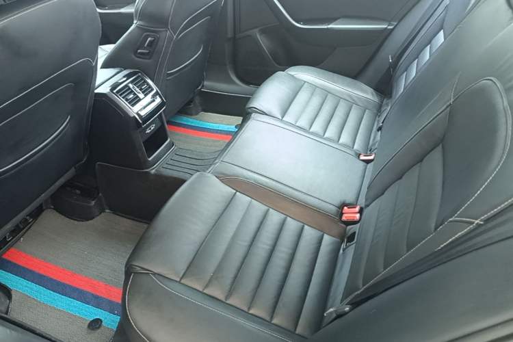 Used Skoda Superb 2018 TSI330 DSG Luxury Edition China V Standard Left Rear Seat