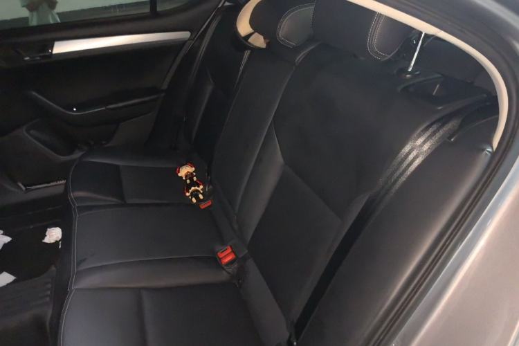 Used Skoda Superb  Left Rear Seat