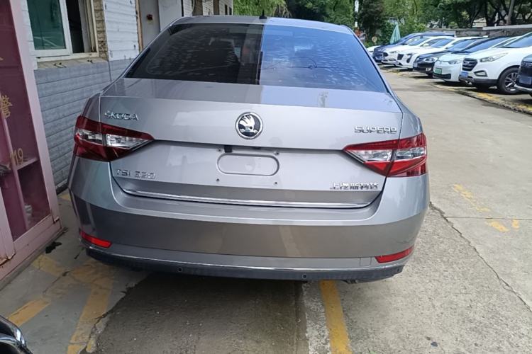 Used Skoda Superb 2018 TSI330 DSG Luxury Edition China V Standard Rear