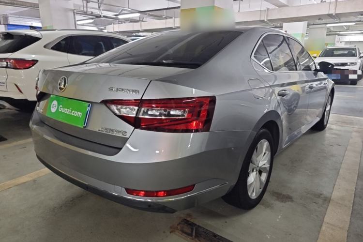 Used Skoda Superb 2018 TSI330 DSG Comfort Edition China V Standard Rear Right 45 Deg